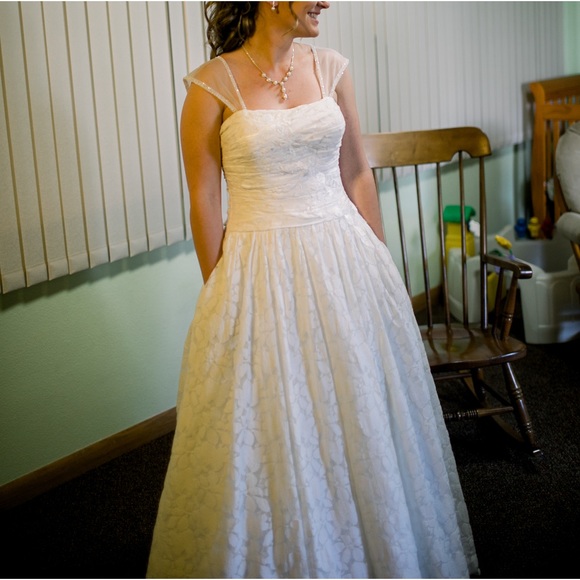 Size 6 Wedding dress - Picture 7 of 7